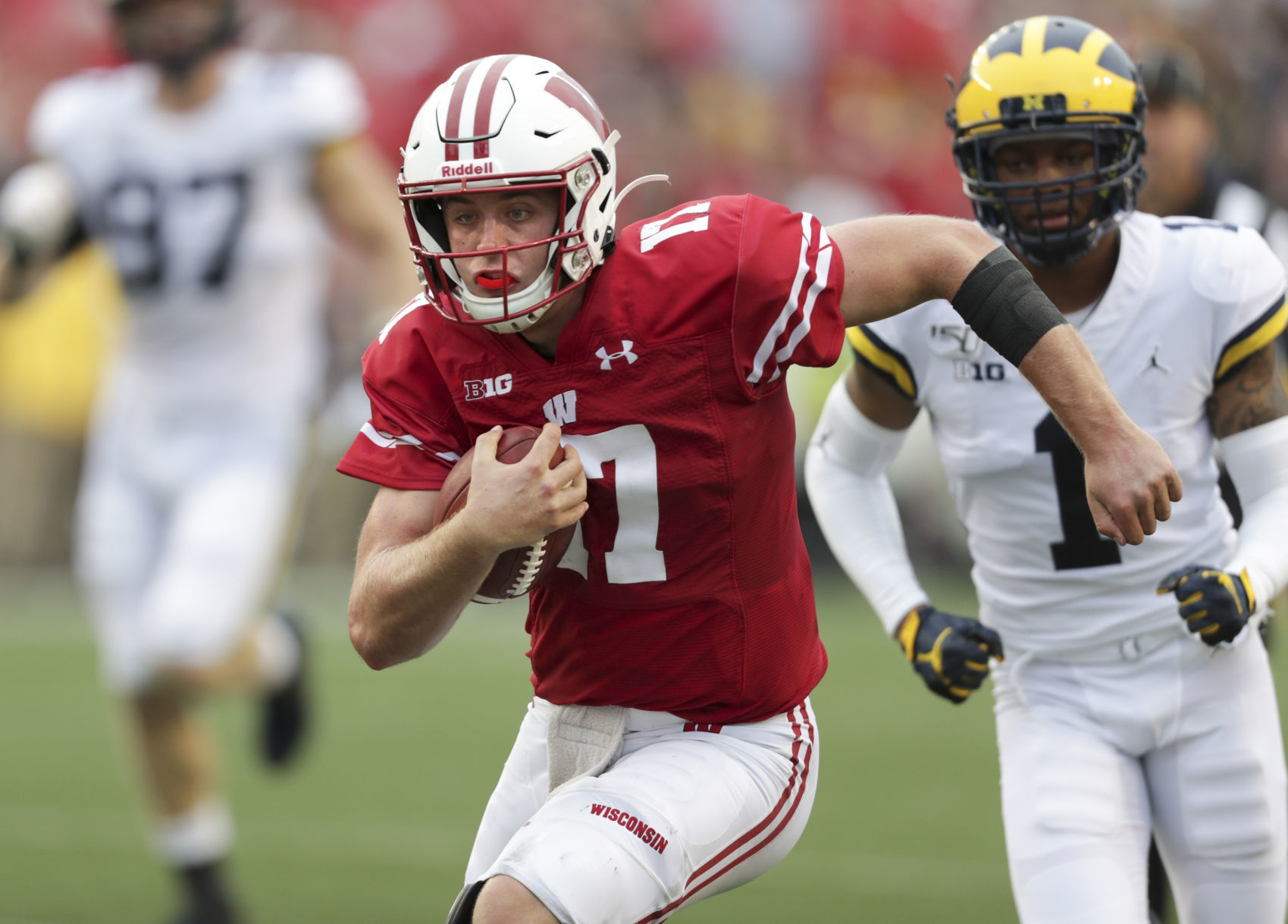 Badgers 35, Wolverines 14